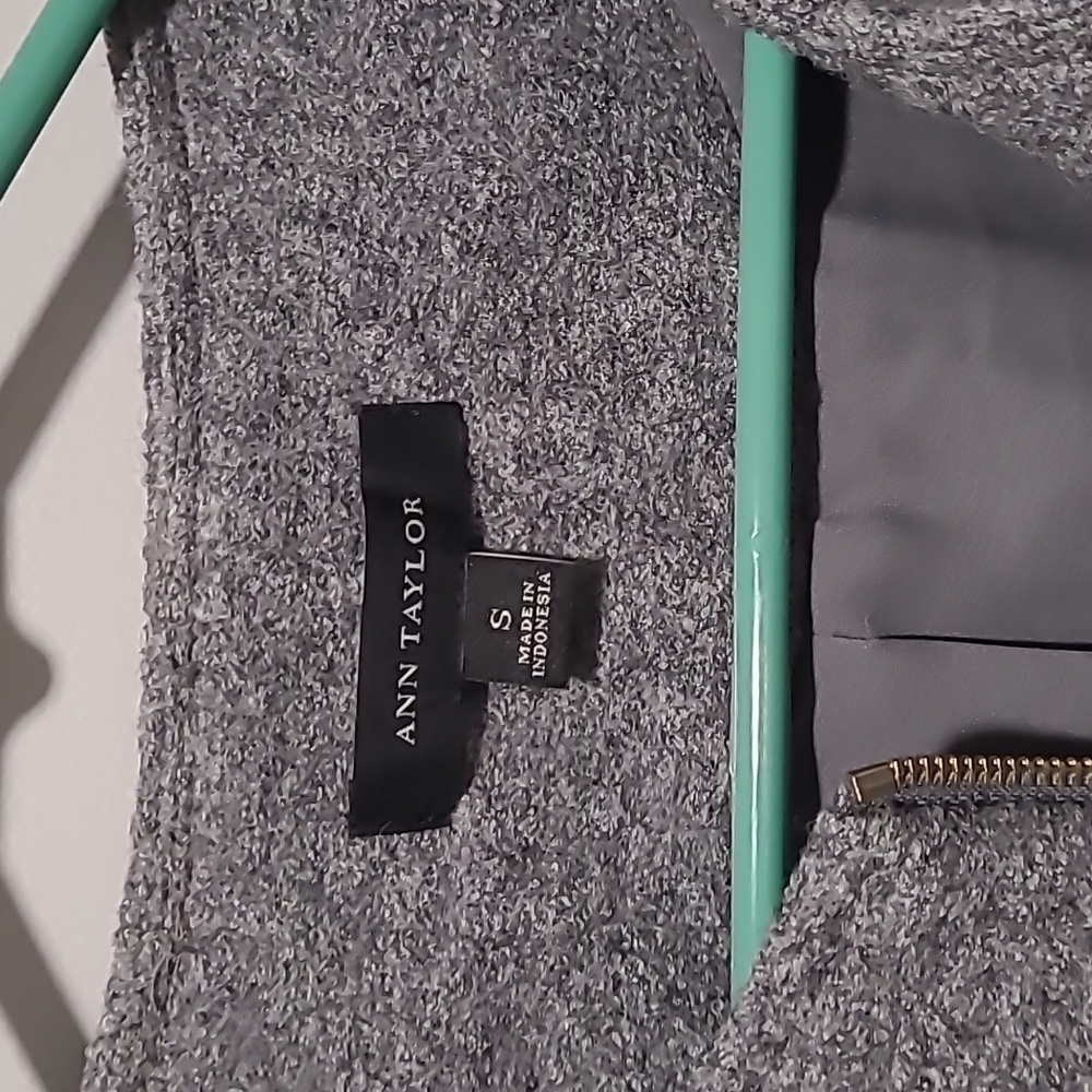 Ann Taylor sz small gray blazer zip front jacket - Picture 2 of 5